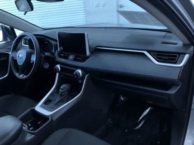 Thumbnail: 2025 Toyota RAV4 - 23