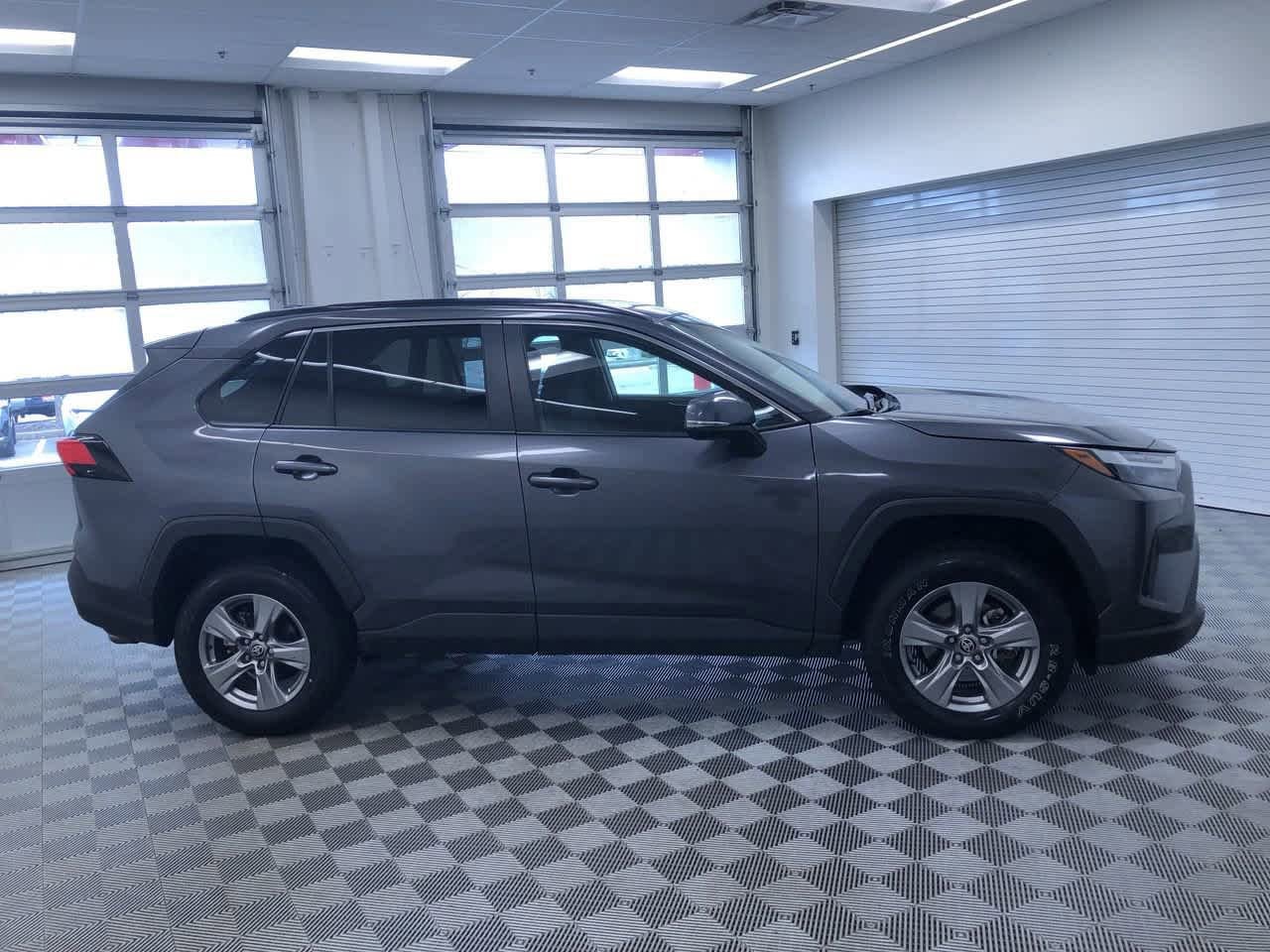 Thumbnail: 2024 Toyota RAV4 - 37