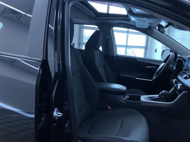 Thumbnail: 2025 Toyota RAV4 - 22