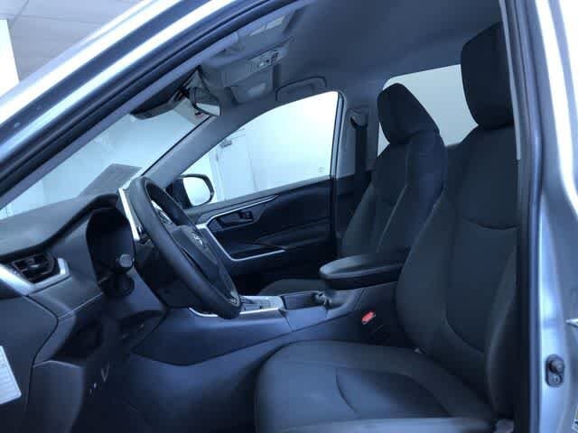 Thumbnail: 2025 Toyota RAV4 - 17