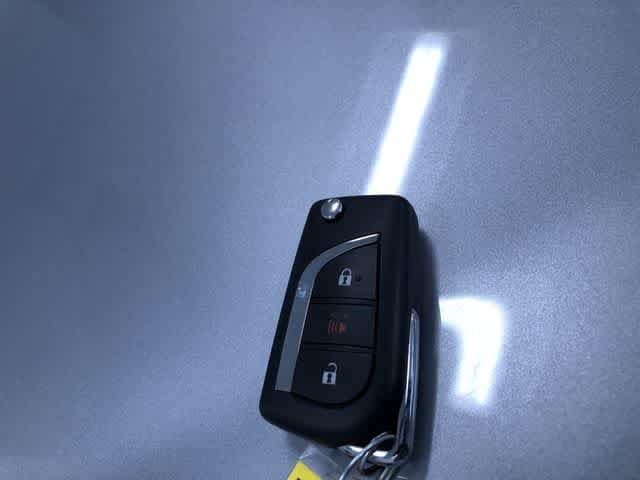 Thumbnail: 2025 Toyota RAV4 - 32