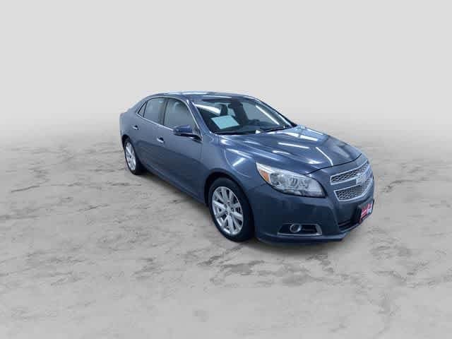 Thumbnail: 2013 Chevrolet Malibu - 3