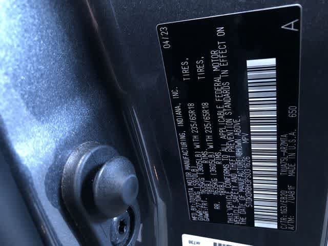 Thumbnail: 2023 Toyota Highlander - 35