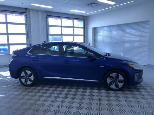 Thumbnail: 2020 Hyundai Ioniq - 35