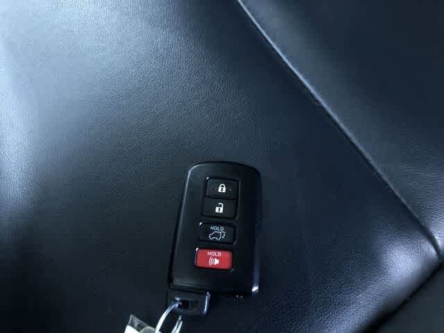 Thumbnail: 2019 Toyota Highlander - 30