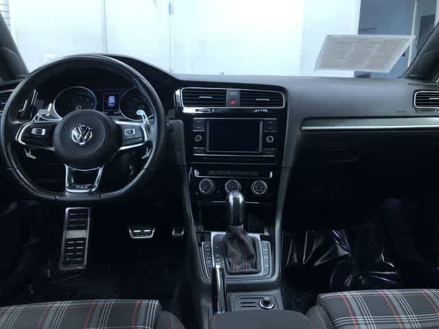 Thumbnail: 2021 Volkswagen Golf - 17