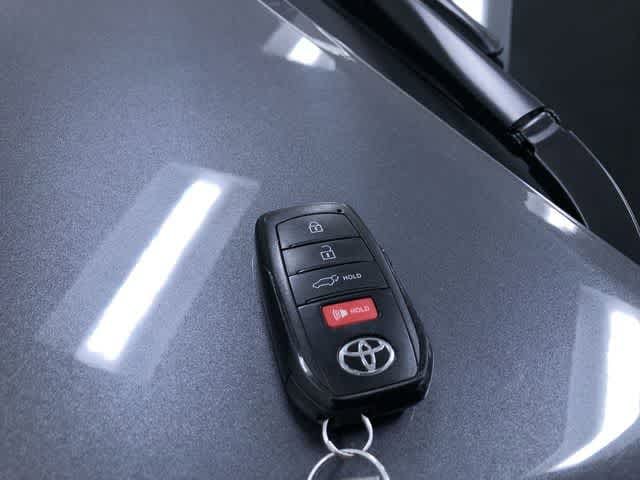 Thumbnail: 2024 Toyota Highlander - 35