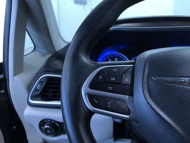 Thumbnail: 2017 Chrysler Pacifica - 26