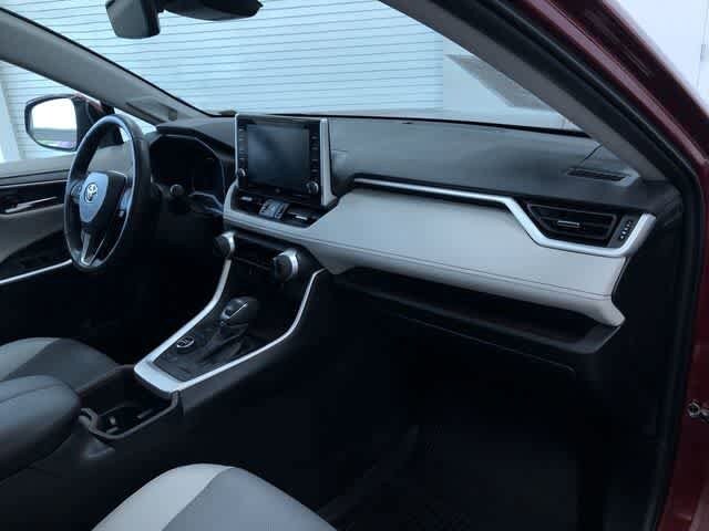 Thumbnail: 2022 Toyota RAV4 - 23