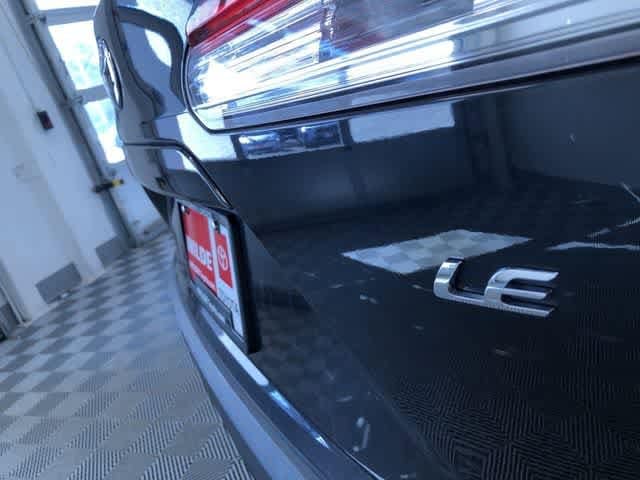 Thumbnail: 2025 Toyota Corolla Cross - 8