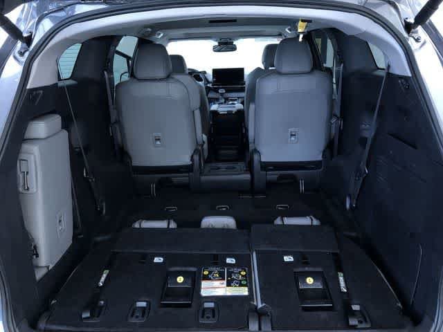 Thumbnail: 2025 Toyota Sienna - 32