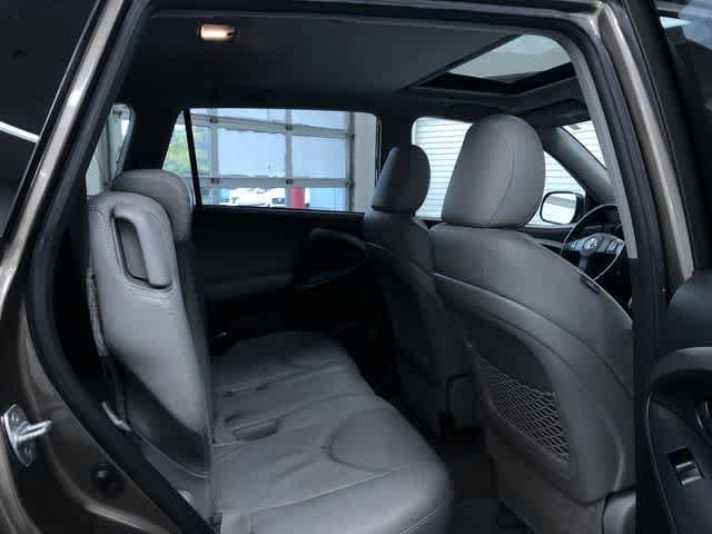 Thumbnail: 2010 Toyota RAV4 - 16
