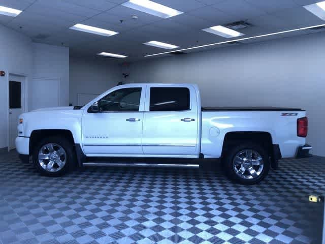 Thumbnail: 2016 Chevrolet Silverado 1500 - 3