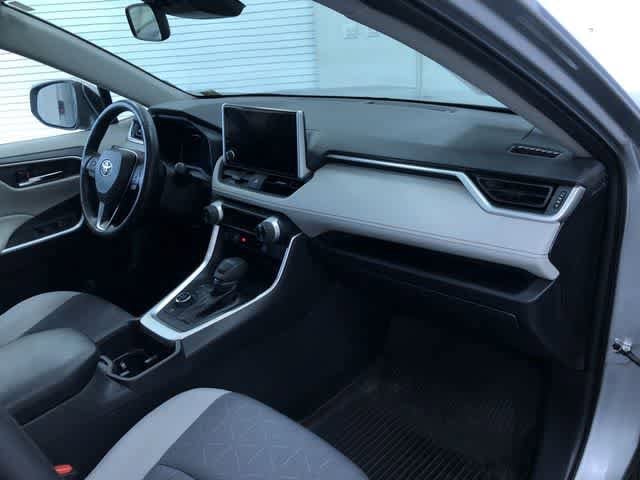 Thumbnail: 2023 Toyota RAV4 - 15