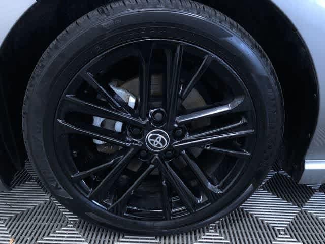 Thumbnail: 2025 Toyota Camry - 16