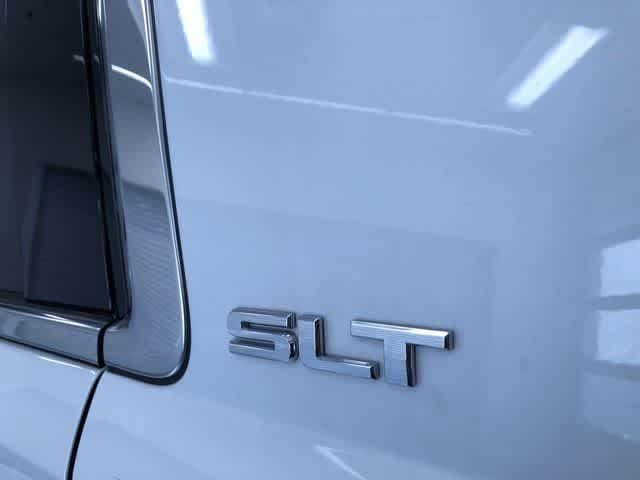 Thumbnail: 2018 GMC Yukon XL - 11