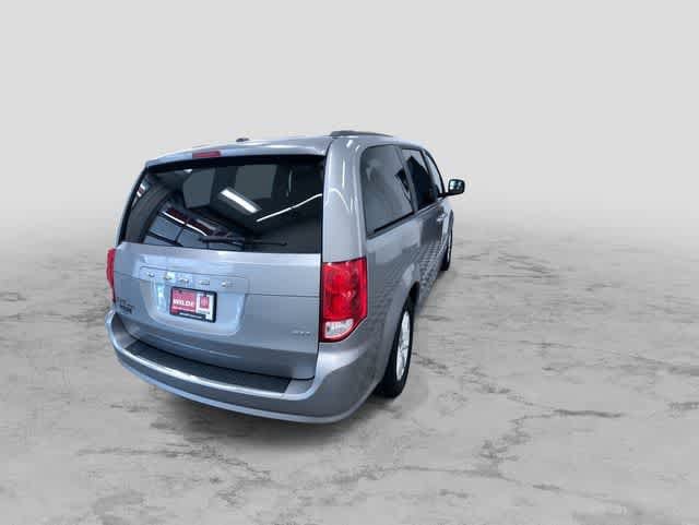 Thumbnail: 2014 Dodge Grand Caravan - 10