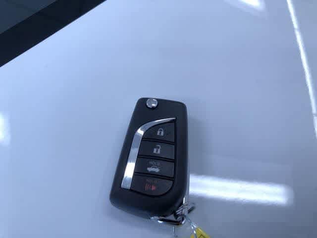 Thumbnail: 2025 Toyota Corolla - 31