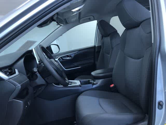 Thumbnail: 2025 Toyota RAV4 - 18