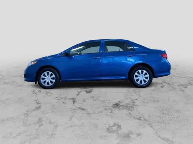 Thumbnail: 2010 Toyota Corolla - 7