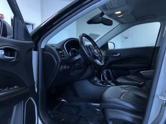 Thumbnail: 2017 Jeep Compass - 11