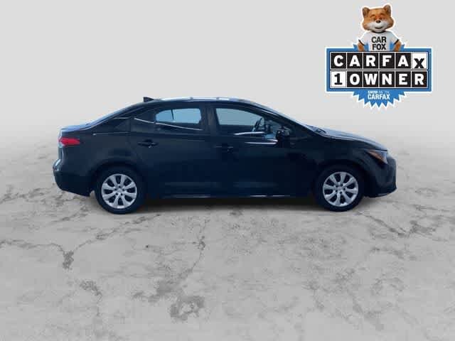 2024 Toyota Corolla LE photo 2