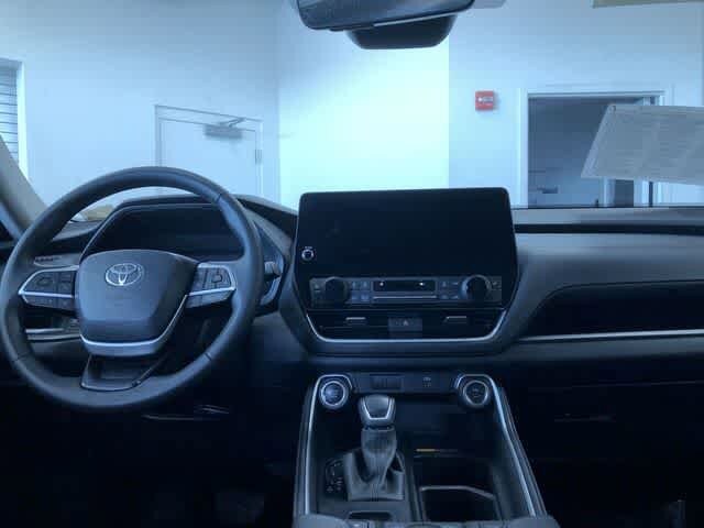 Thumbnail: 2025 Toyota Grand Highlander - 19