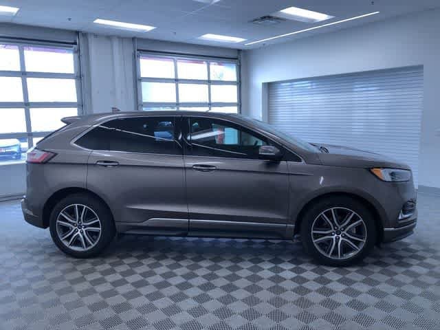 Thumbnail: 2019 Ford Edge - 35