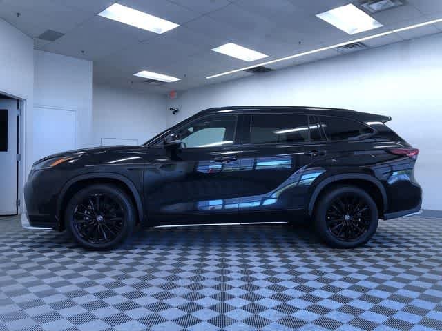 Thumbnail: 2025 Toyota Highlander - 11
