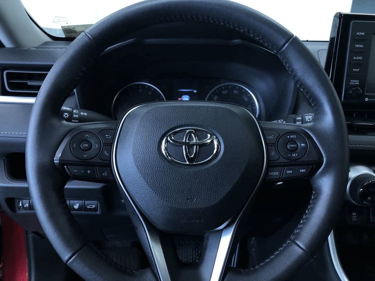 2022 Toyota RAV4 XLE 25