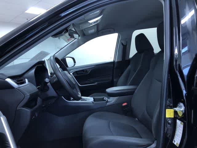 Thumbnail: 2023 Toyota RAV4 - 18