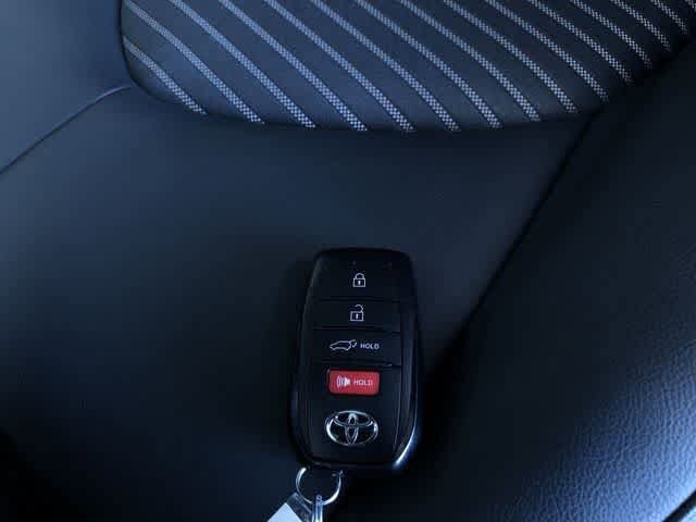 Thumbnail: 2025 Toyota Highlander - 34