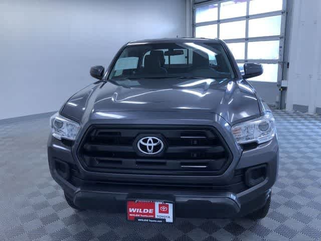 Thumbnail: 2017 Toyota Tacoma - 9