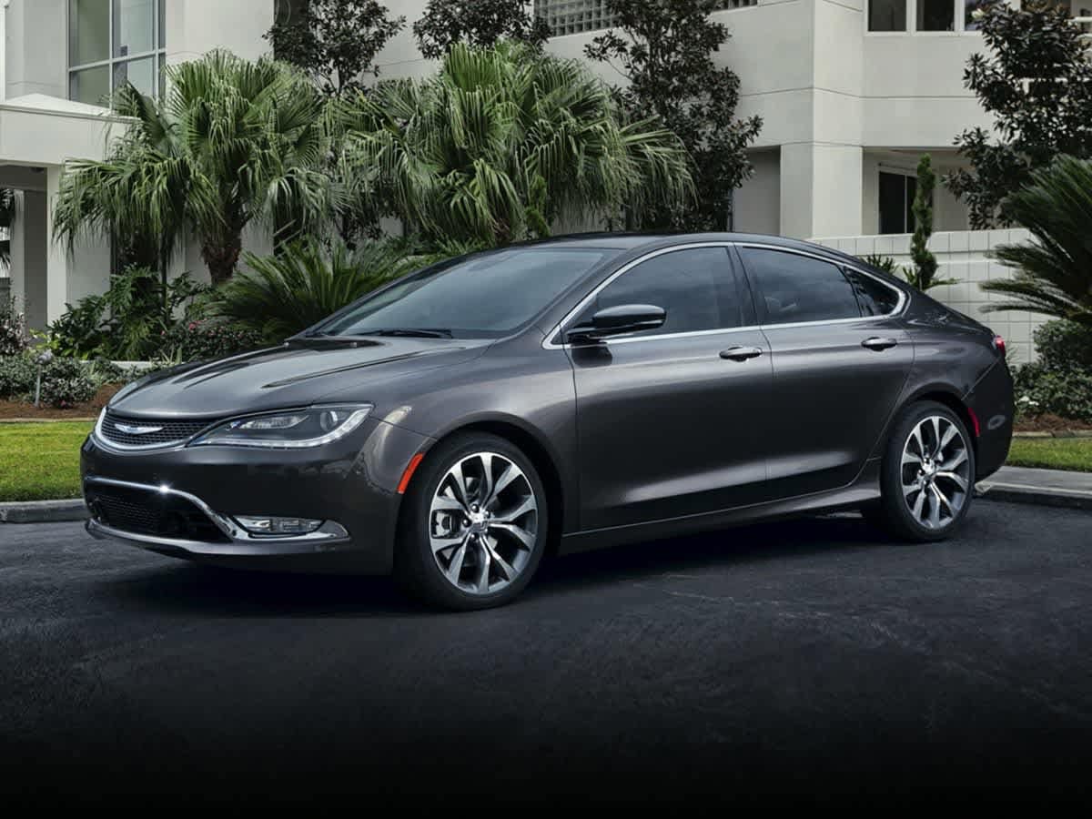 2015 Chrysler 200 Limited -
                  West Allis, WI