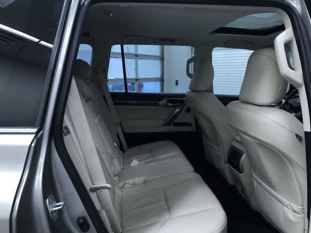 Thumbnail: 2020 Lexus GX - 21