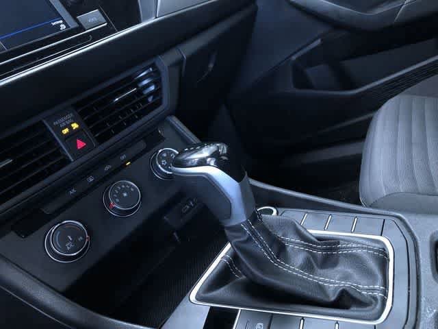 Thumbnail: 2022 Volkswagen Jetta - 28