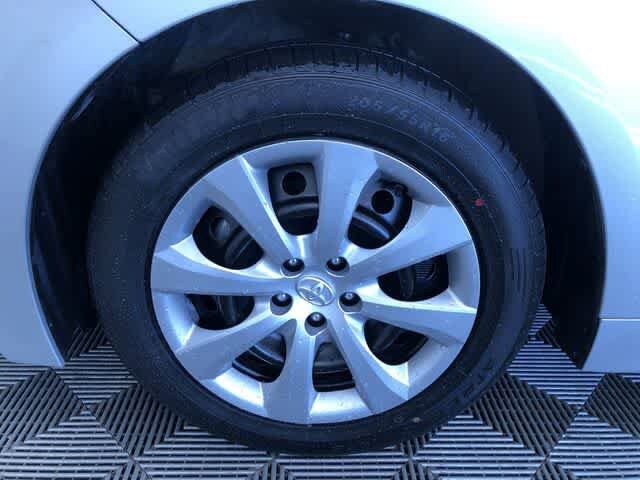 Thumbnail: 2025 Toyota Corolla - 15