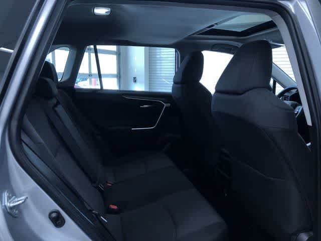 Thumbnail: 2025 Toyota RAV4 - 21