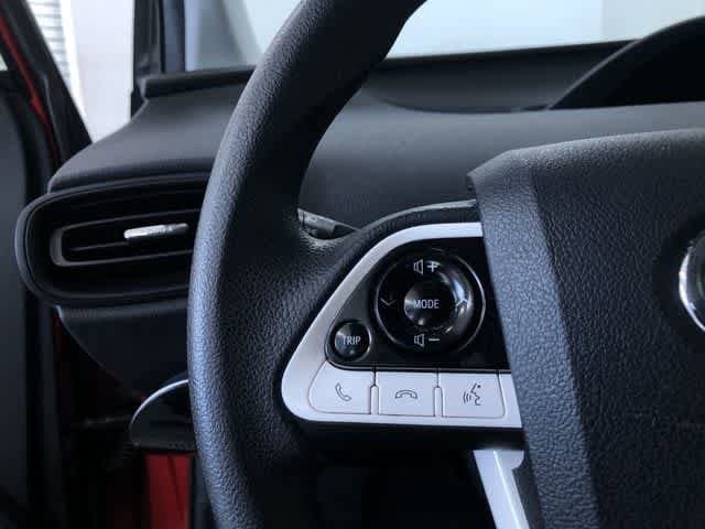 Thumbnail: 2017 Toyota Prius - 17