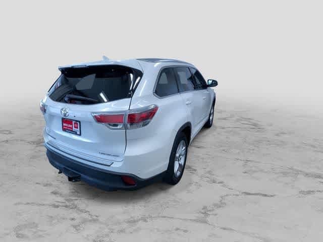 Thumbnail: 2016 Toyota Highlander - 12
