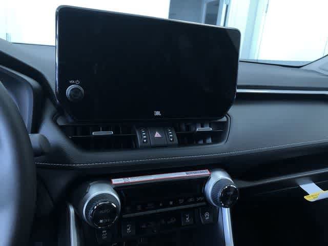 Thumbnail: 2025 Toyota RAV4 - 19