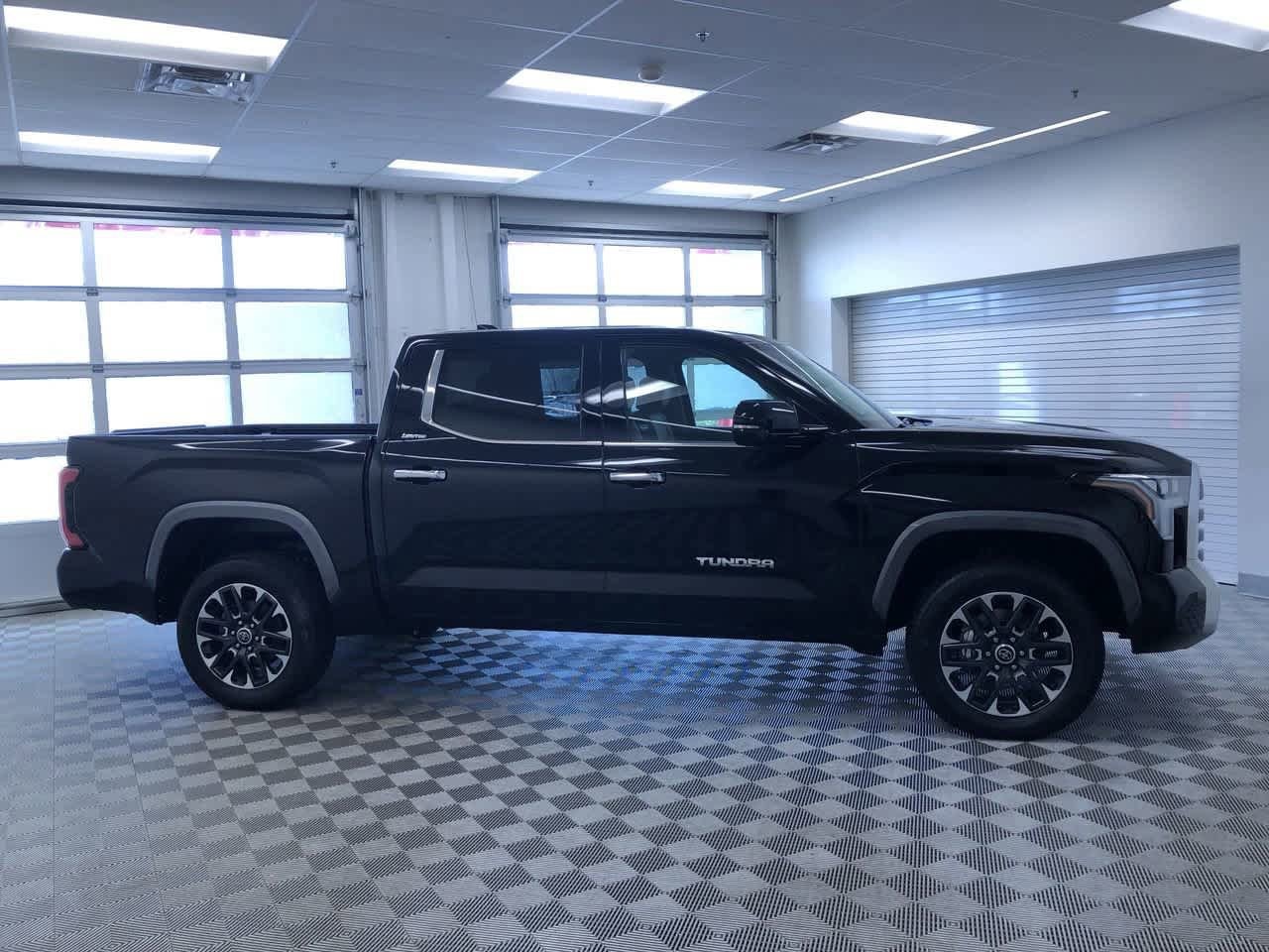 Thumbnail: 2023 Toyota Tundra - 6