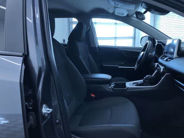 Thumbnail: 2025 Toyota RAV4 - 22