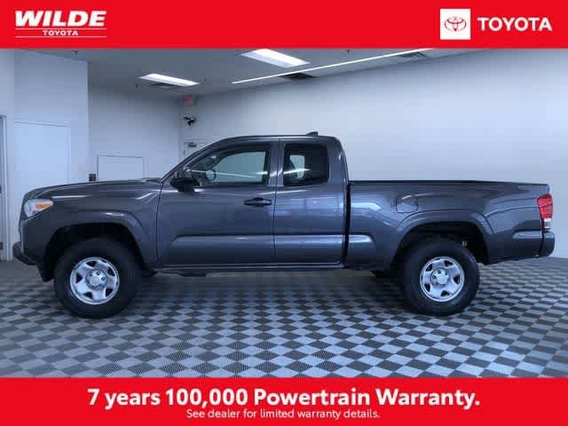 Thumbnail: 2017 Toyota Tacoma - 3