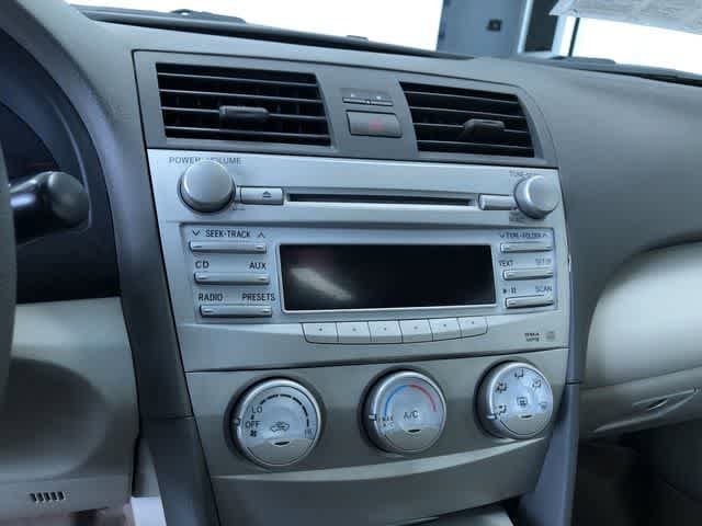 Thumbnail: 2011 Toyota Camry - 26