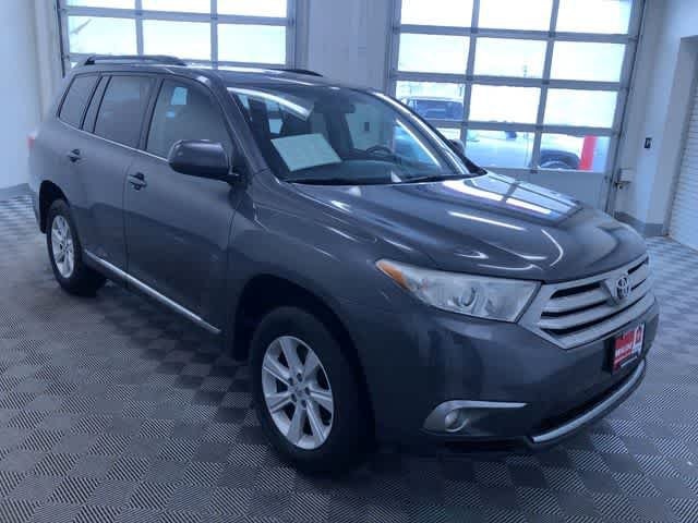 Thumbnail: 2013 Toyota Highlander - 28