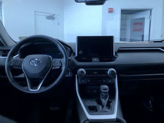 Thumbnail: 2024 Toyota RAV4 - 17