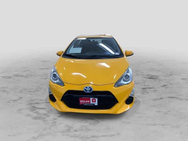 Thumbnail: 2015 Toyota Prius c - 5