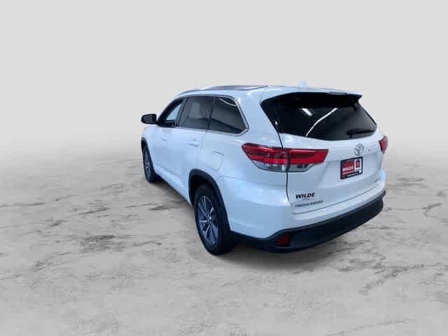 Thumbnail: 2018 Toyota Highlander - 8