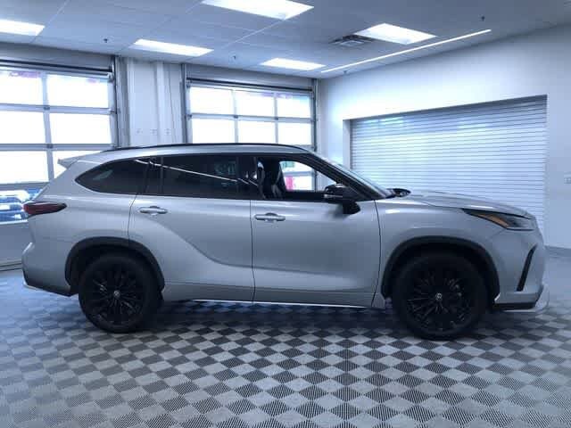 Thumbnail: 2025 Toyota Highlander - 34